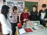 Ученики школ Воскресенского района почтили память в день "Блокадного Ленинграда"