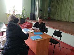 Жители трех сел Воскресенского района получили бесплатные консультации юриста