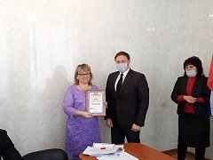  Глава района Д.В. Павлов вручил награды от региональных Общественных организаций ряду руководящих сотрудников администраций и общественникам
