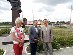 Депутат Госдумы осмотрел объекты,  отремонтированные в рамках нацпроектов 