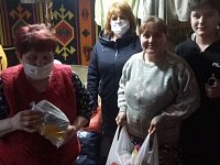 Оказана гуманитарная помощь семье из Луганска