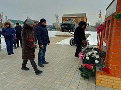 За нами остается только дань памяти 