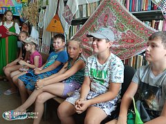 В  Год культурного наследия народов России,  Усовская библиотека провела игровую программу «На Завалинке»
