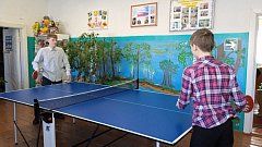 Стол для игры в настольный теннис передали детям в селе Биктимировка