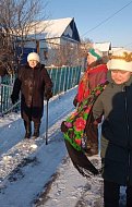 Работники ГАУ СО КЦСОН Воскресенского района поздравили пенсионер со Старым Новым годом