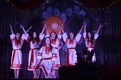 В Районном Доме культуры прошел праздничный концерт к 8 марта "Любовь и голуби"