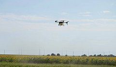 На Дне поля в Саратове представили беспилотные тракторы и дроны 