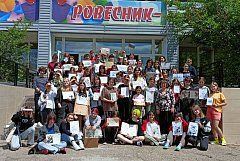 Елшанские ребята отправились в Региональную творческую школу для одаренных детей «Волжская радуга—2023»