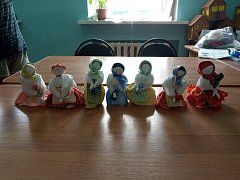 В Синодском СДК в преддверии "Единого дня фольклора" прошёл мастер-класс по изготовлению куклы "Берегини"